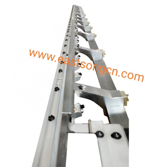 Textile machinery parts reed base and side brace for weaving loom