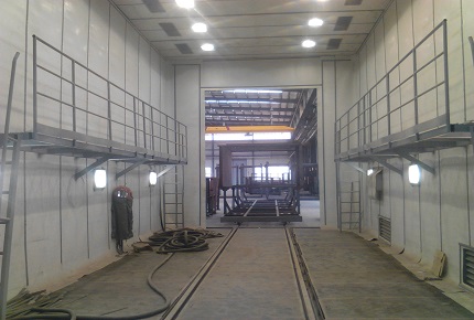 sand blasting room.jpg